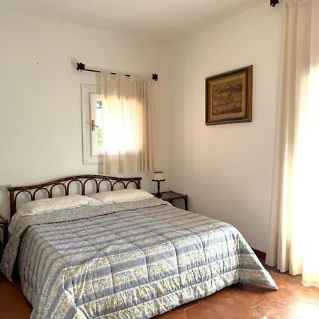 Lägenhet Sardinia Garden Retreat